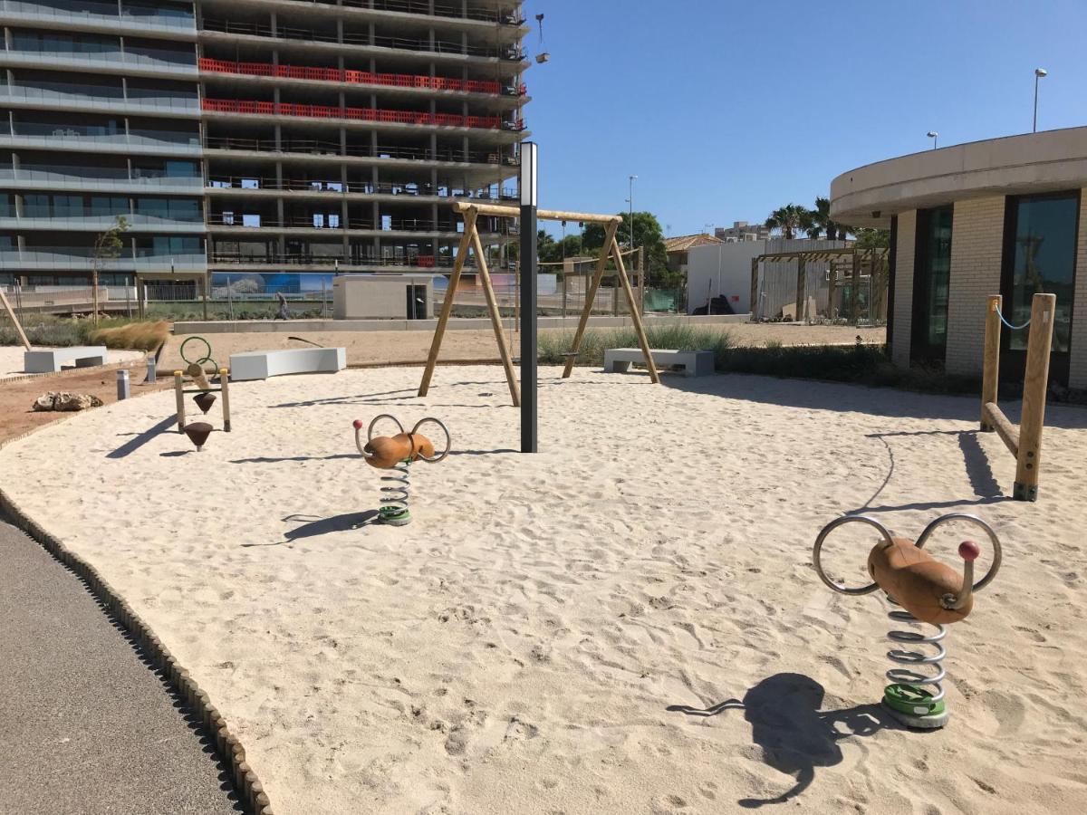 Los Flamencos - Playa Paraiso - Calle Bomilcar كارتاخينه المظهر الخارجي الصورة
