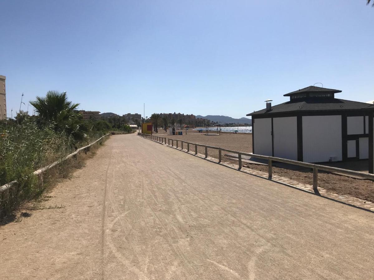 Los Flamencos - Playa Paraiso - Calle Bomilcar كارتاخينه المظهر الخارجي الصورة