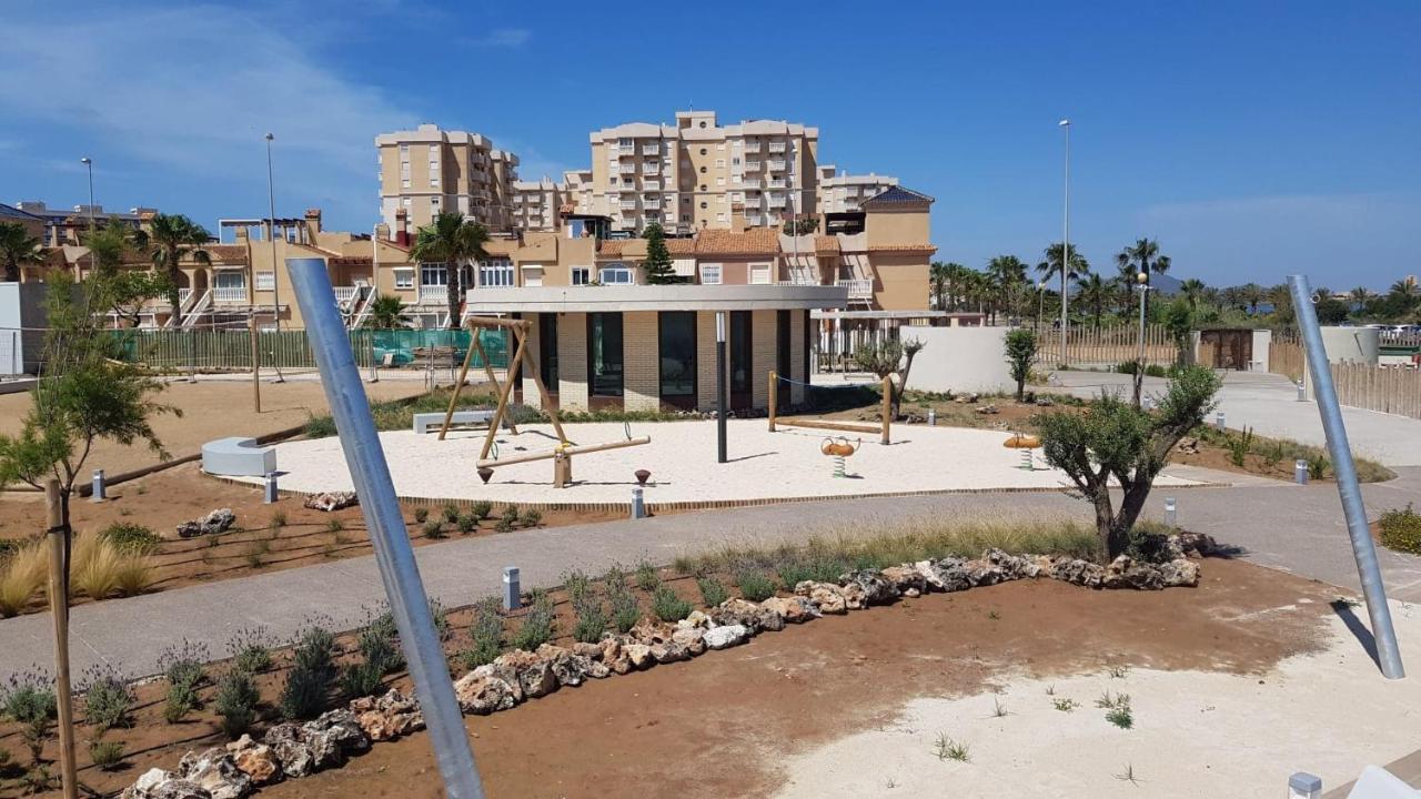 Los Flamencos - Playa Paraiso - Calle Bomilcar كارتاخينه المظهر الخارجي الصورة